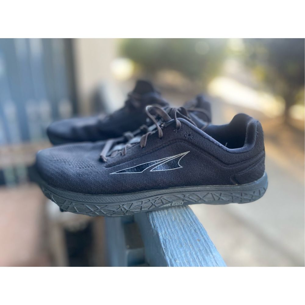 Altra Escalante 2 Women’s Running Shoes Sz 8